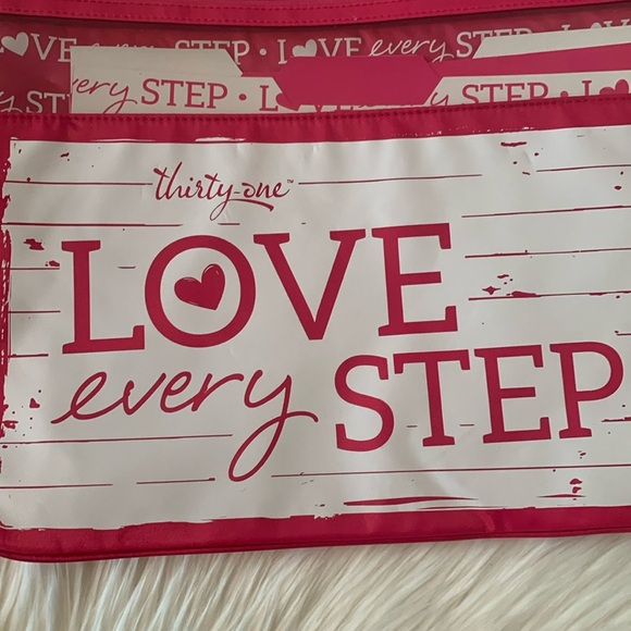 New Thirty-One Pink & White Consultant Supplies Document Holder - Picture 2 of 10